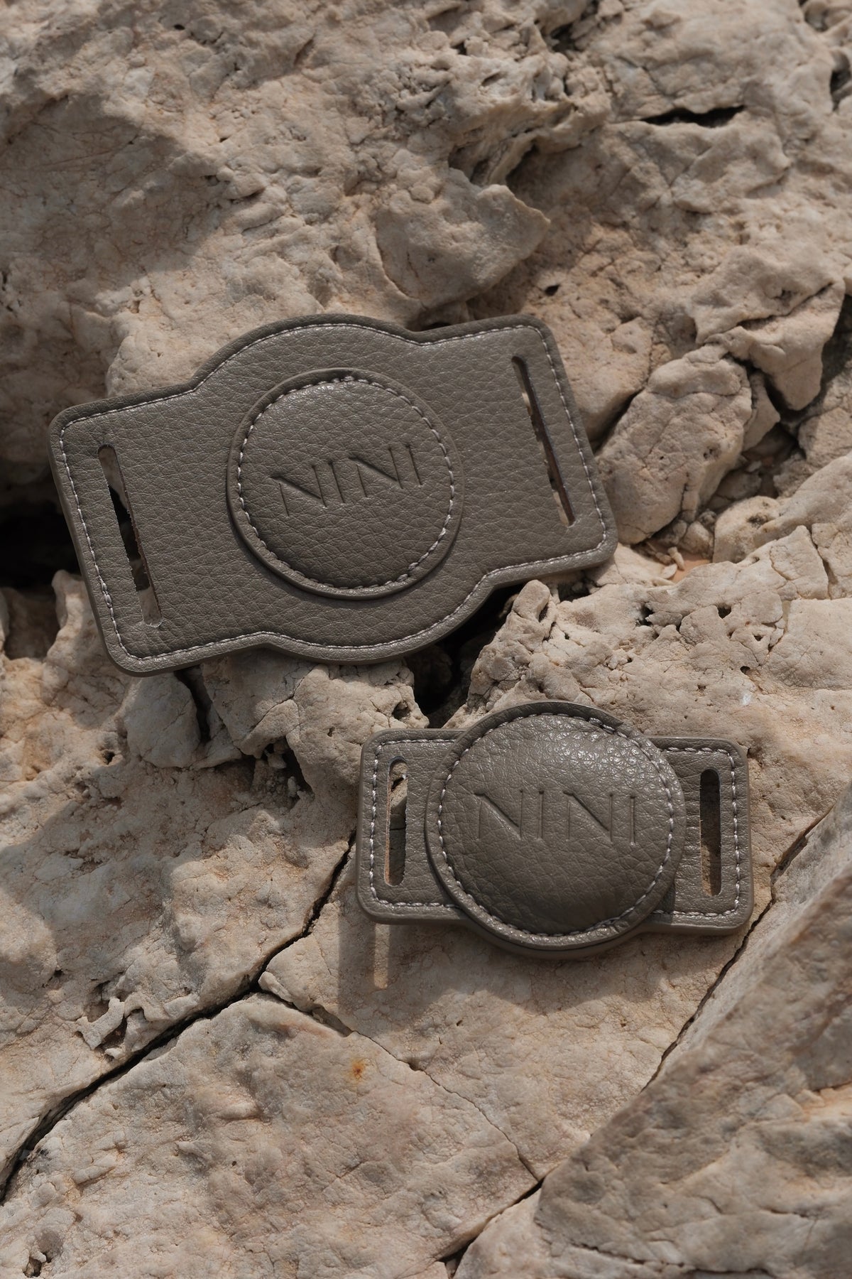 Porte-AirTag pour chien - Taupe